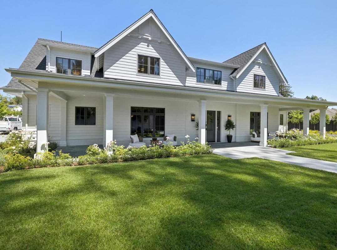 MAGNIFICENT CALIFORNIA FARMHOUSE